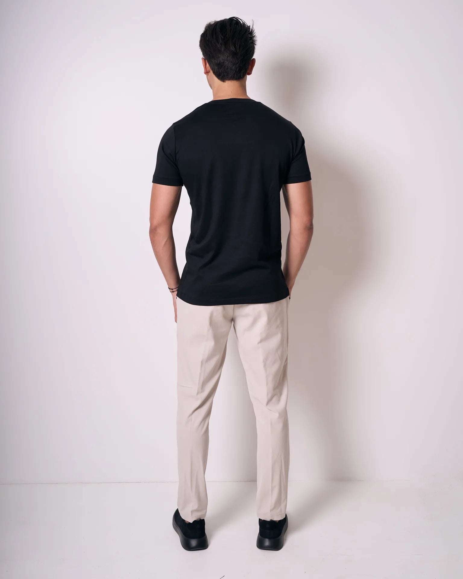 CAMISETA PIMA - GOLA RETA - PRETO - imagem 3
